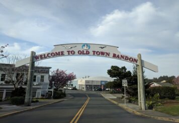 Explore Bandon, Sunset Oceanfront Lodging